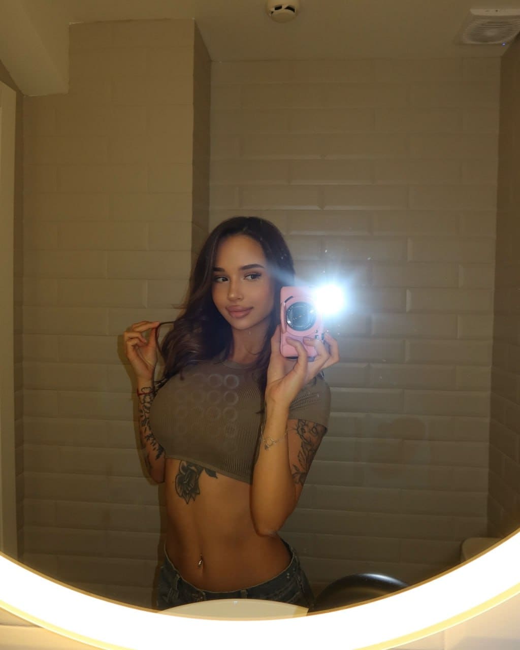 Arina — photo 3