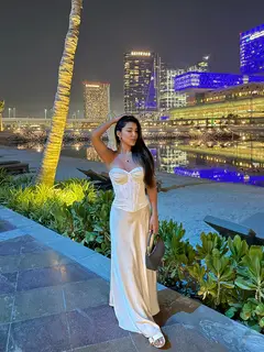 Akerke escort in Hong Kong