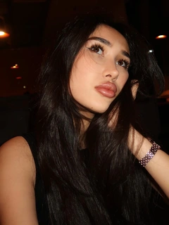 Aknur escort in Hong Kong