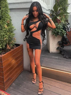 Amelia escort in Hong Kong