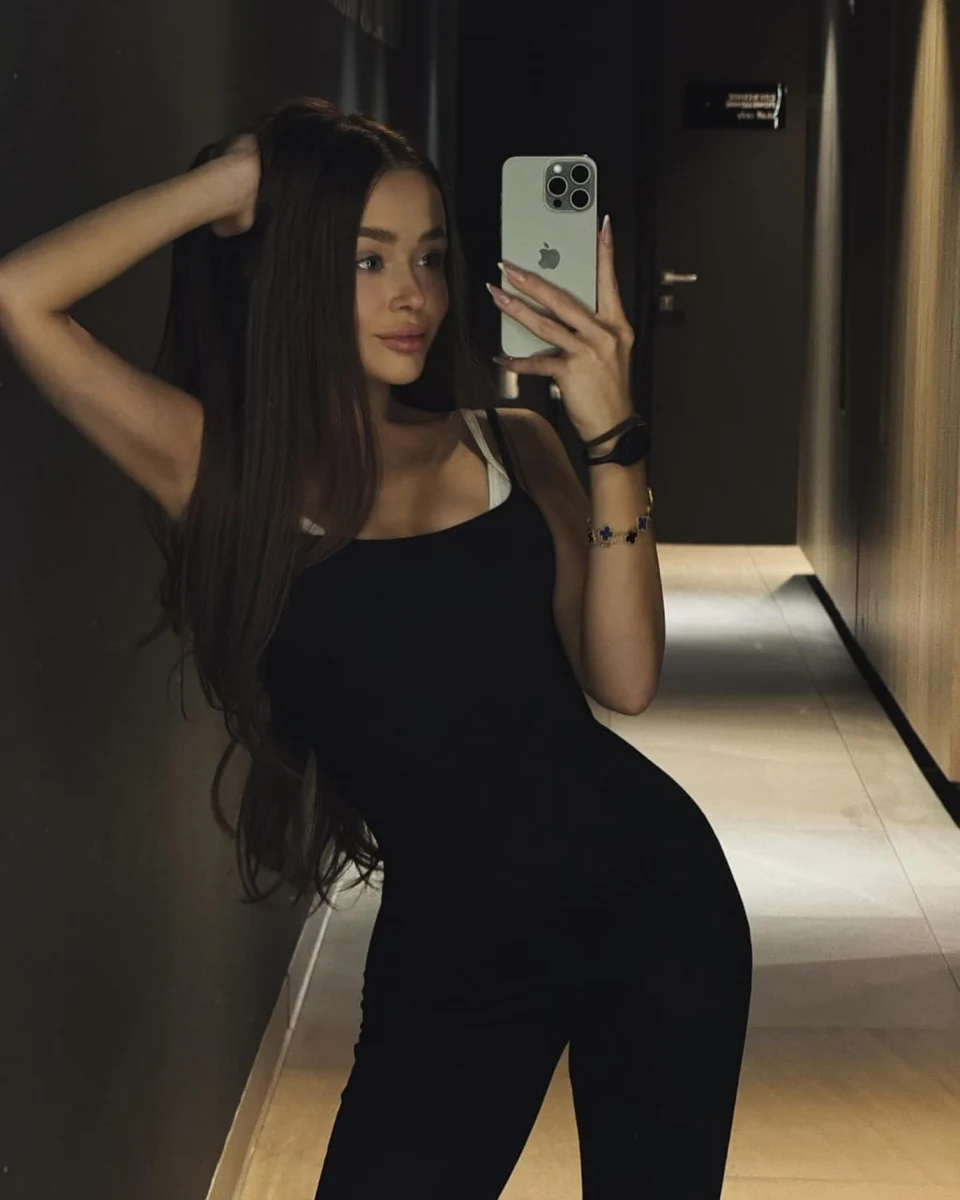 Anna escort in Hong Kong