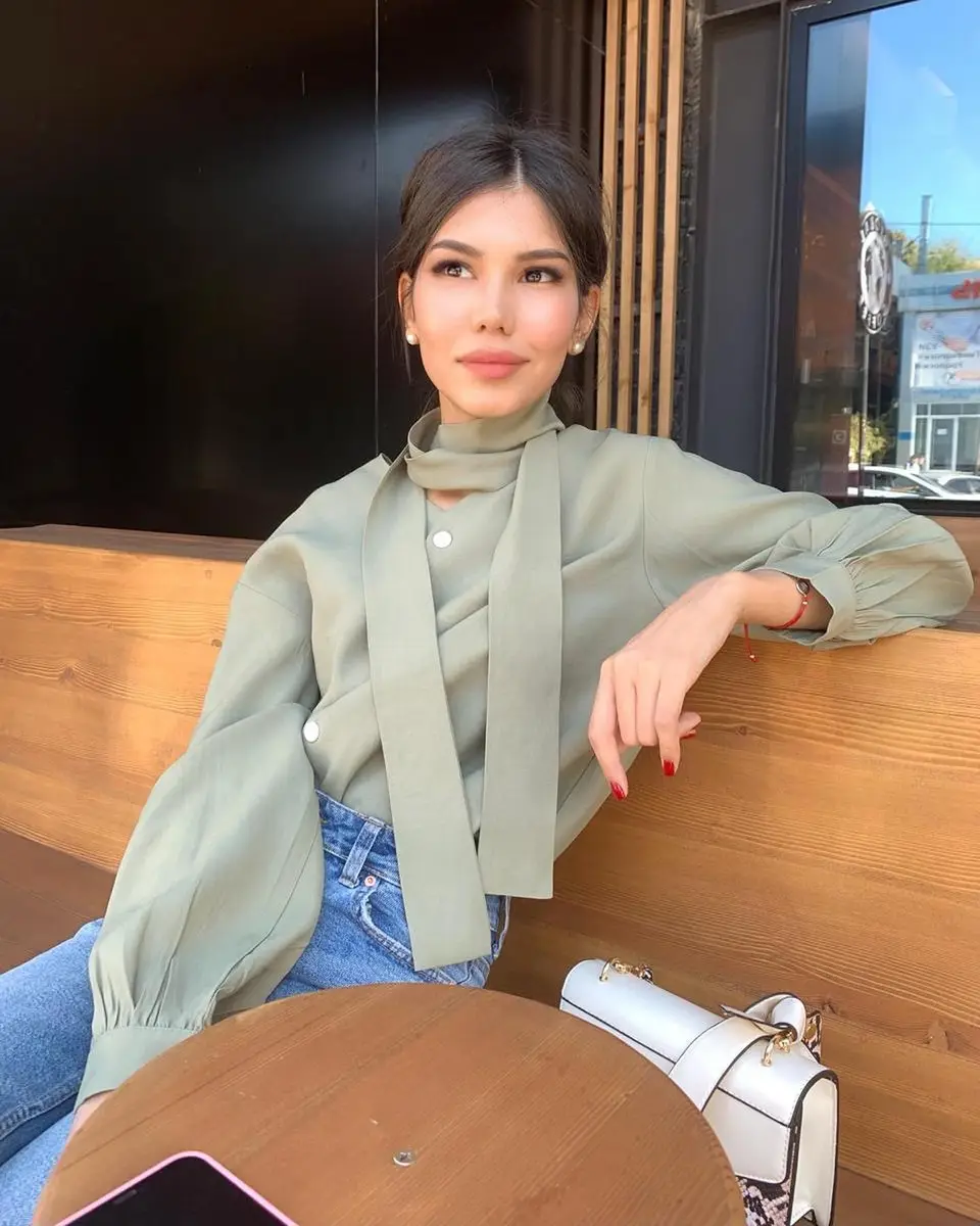 Bibigul escort in Hong Kong
