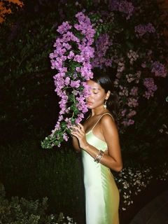 Dinara escort in Hong Kong
