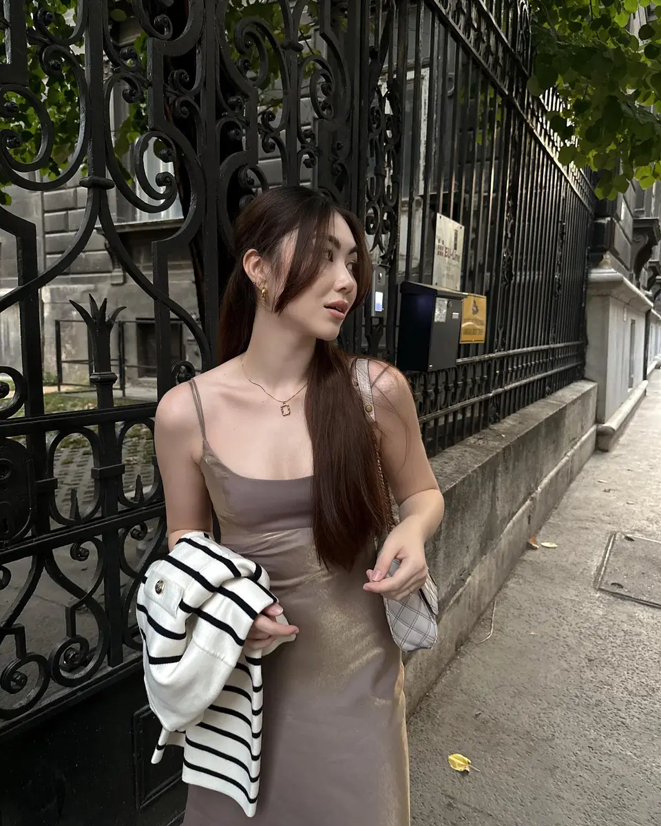Elmira escort in Hong Kong