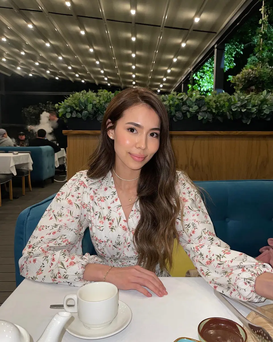 Gulnara escort in Hong Kong