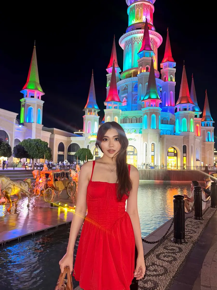 Katarina escort in Hong Kong