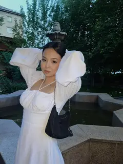 Madina escort in Hong Kong