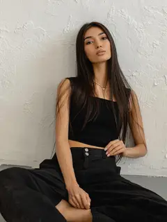 Nuraiym escort in Hong Kong