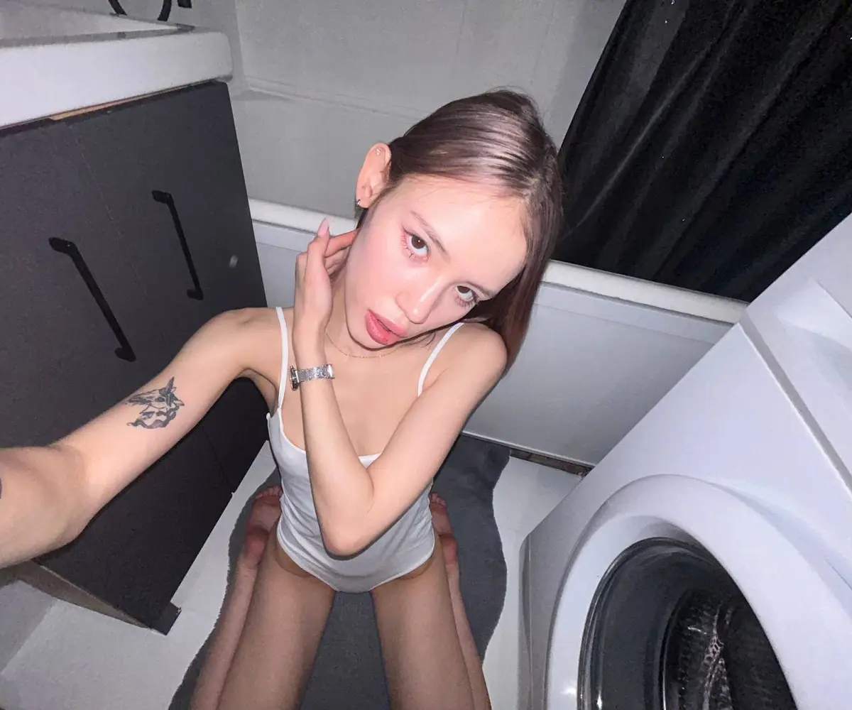Olya escort in Hong Kong