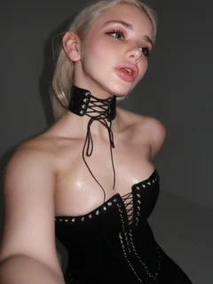 Oriana escort in Hong Kong