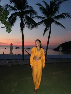 Raikhan escort in Hong Kong