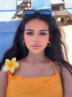 Rosalinda escort in Hong Kong