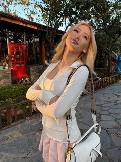 Samal escort in Hong Kong