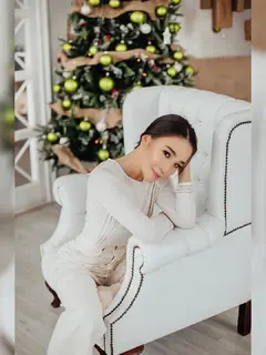 Samira escort in Hong Kong