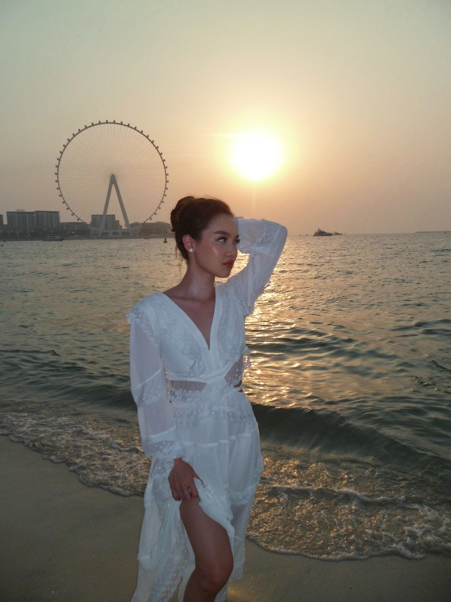Victorina escort in Hong Kong