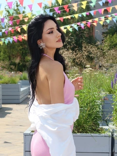 占萨亚 香港的应召女郎